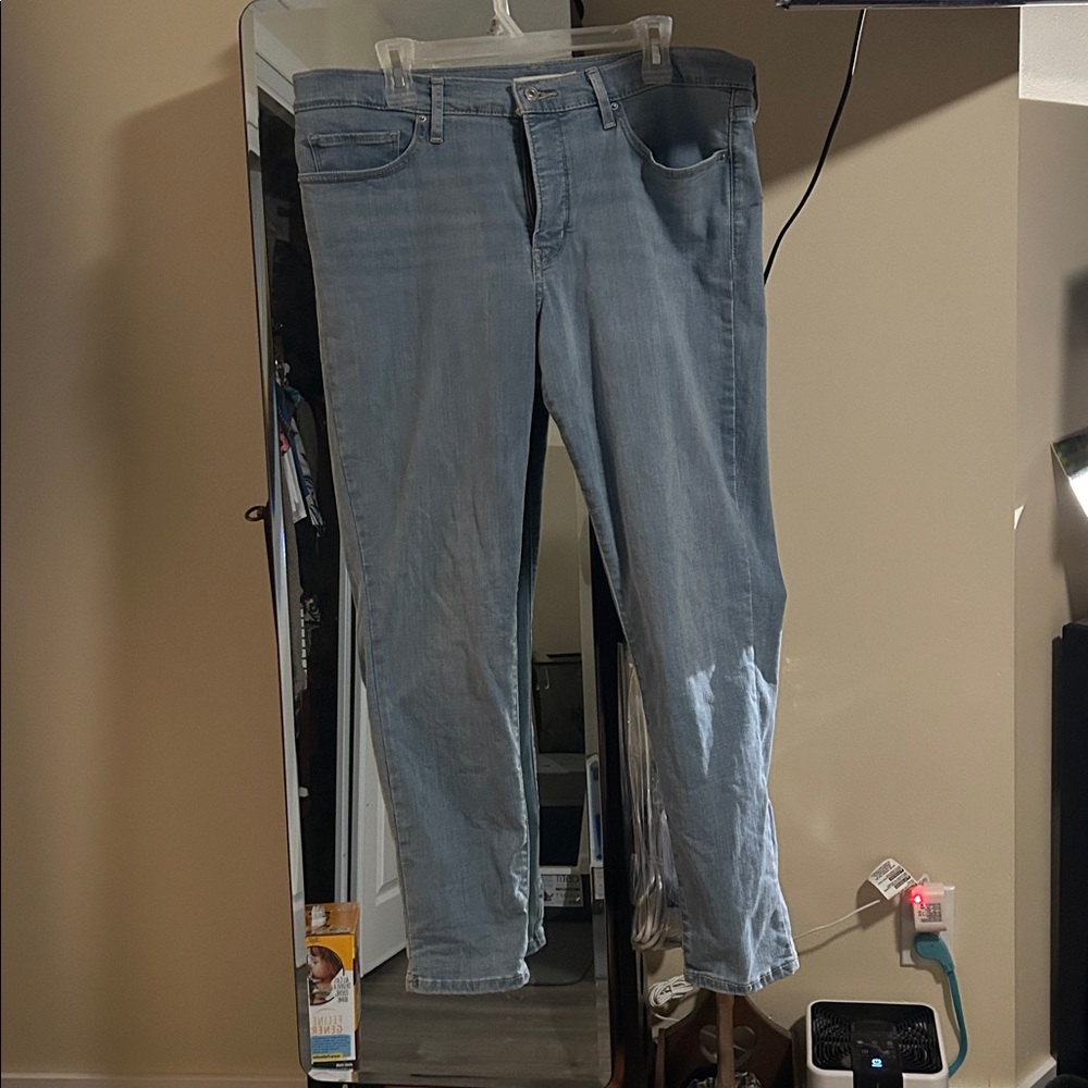 Levi’s 311 Shaping Skinny Jeans Light Blue Wash